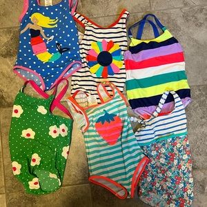 Mini boden 5-6 bathing suits